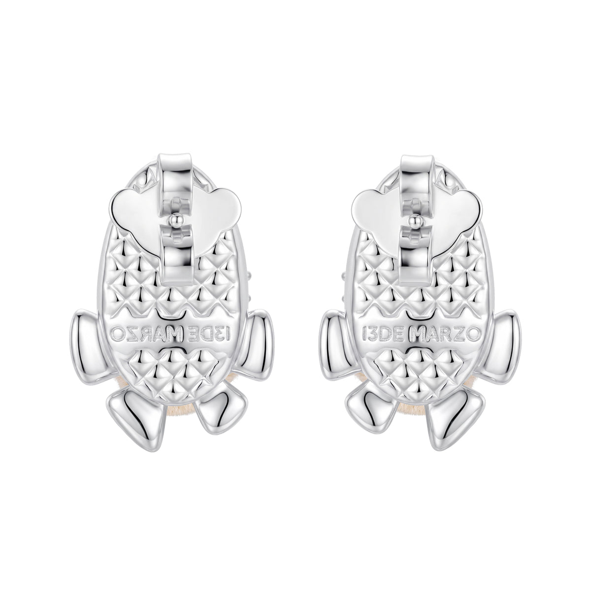 13DE MARZO Shoe Bow Bear Stud Earrings Silver