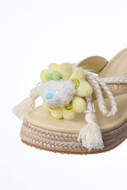 13DE MARZO Floral Bear Flip Flops - 13DE MARZO