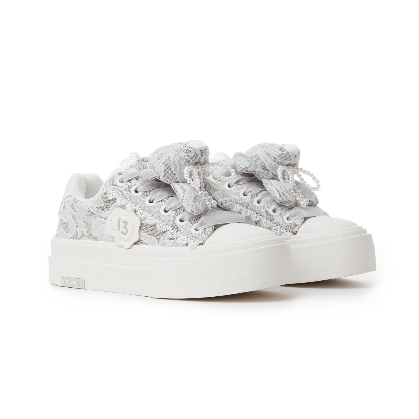 13DE MARZO Bear Lacy Badge Sneaker