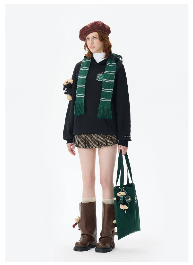 Harry Potter × 13DE MARZO Hogwarts Four Houses Bear Scarf Sweater - 13DE MARZO