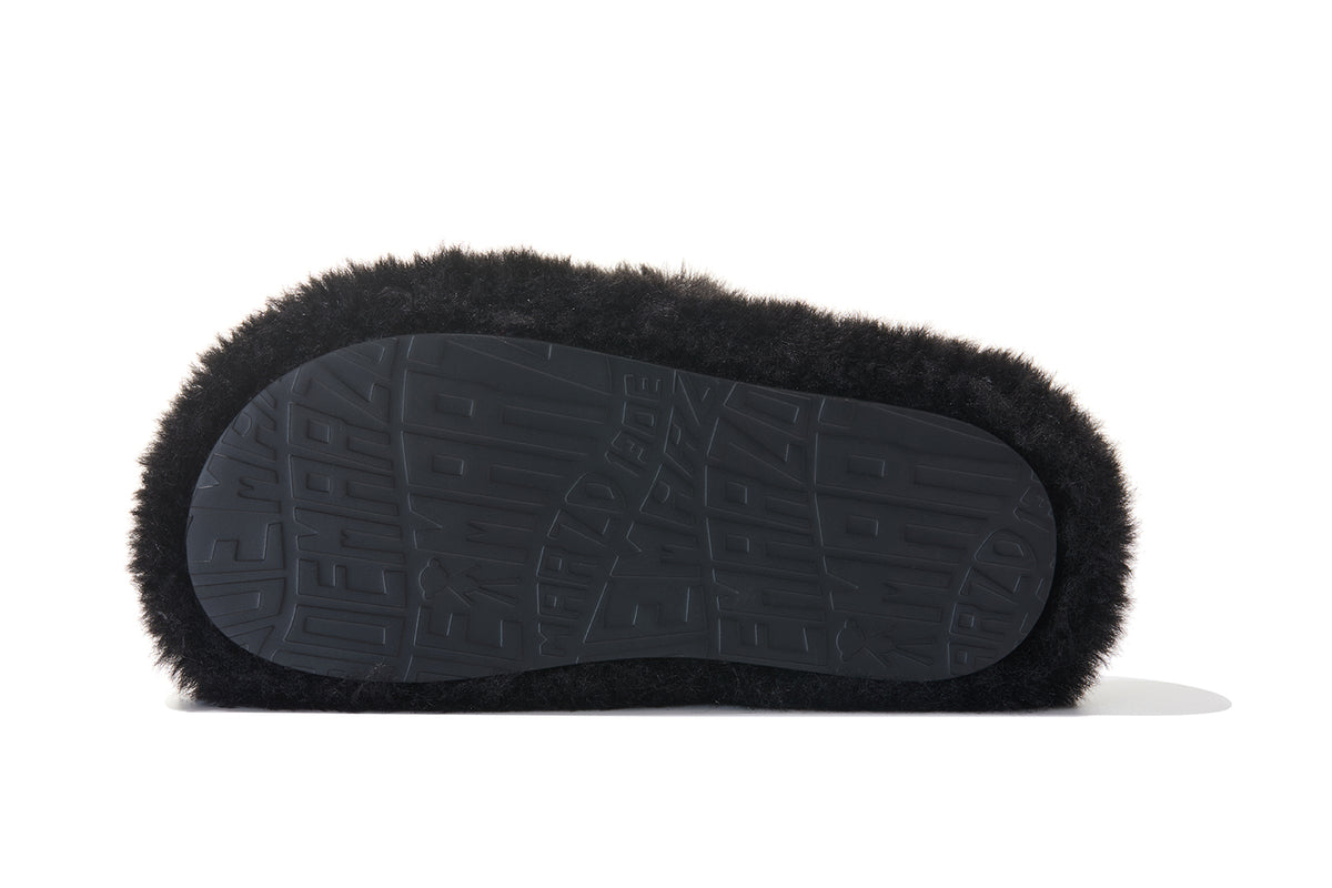 13DE MARZO Furry Single Strap Slippers Black