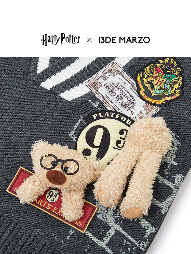 Harry Potter × 13DE MARZO Platform 9¾ Bear V-neck Sweater - 13DE MARZO