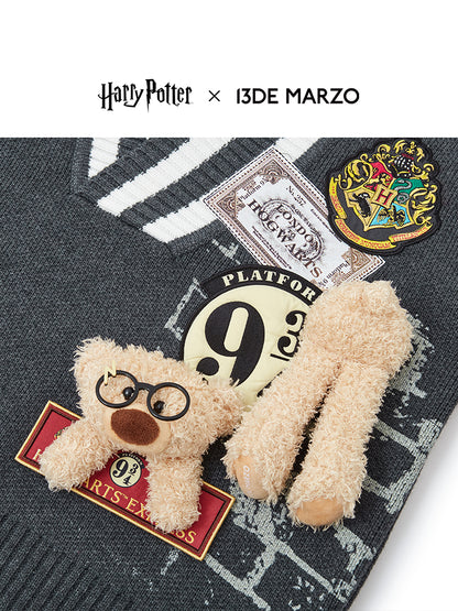 Harry Potter × 13DE MARZO Platform 9¾ Bear V-neck Sweater - 13DE MARZO