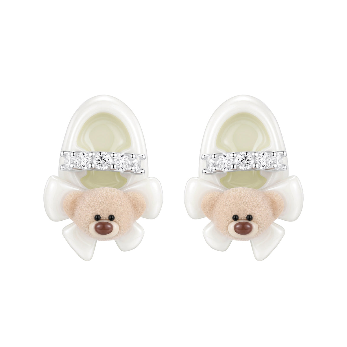 13DE MARZO Shoe Bow Bear Stud Earrings White