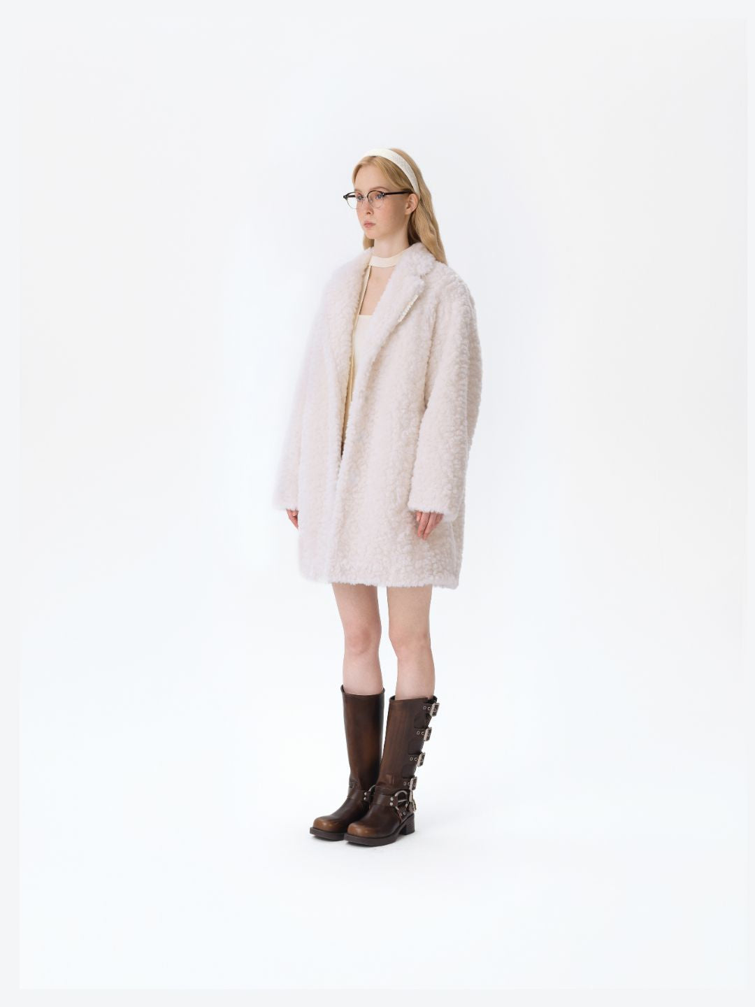 13DE MARZO Bear Fuzzy Long Coat Beige - 13DE MARZO