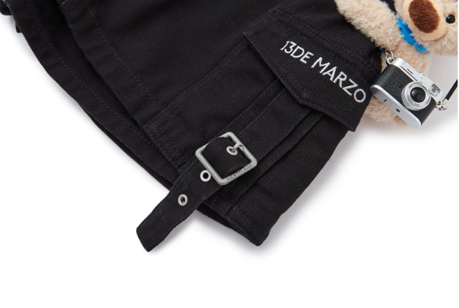 13DE MARZO Camera Bear Cargo Skirt Black - 13DE MARZO