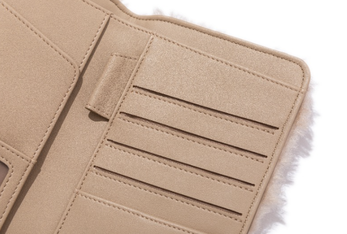 13DE MARZO Fuzzy Bear Wallet - 13DE MARZO