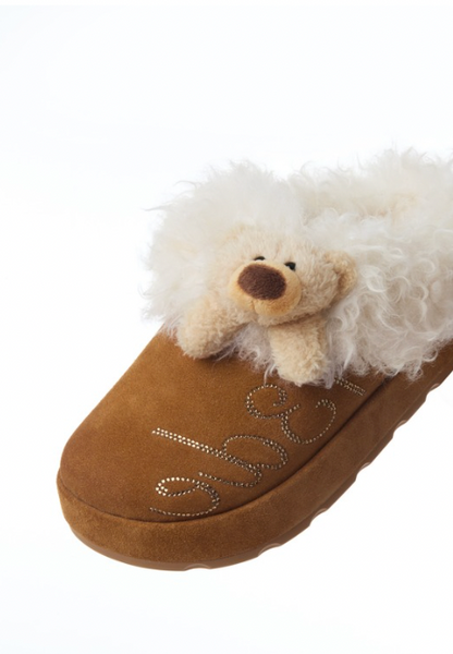 13DE MARZO Logo Fuzzy Snow Slippers Khaki - 13DE MARZO