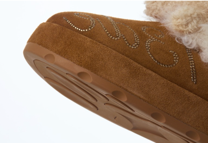 13DE MARZO Logo Fuzzy Snow Slippers Khaki - 13DE MARZO