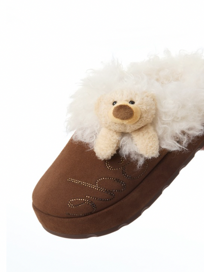 13DE MARZO Logo Fuzzy Snow Slippers Brown - 13DE MARZO