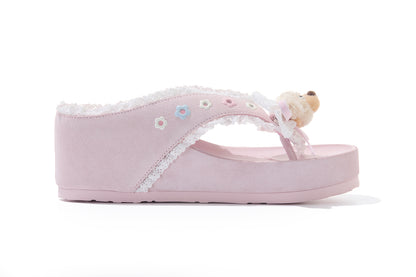 13DE MARZO Mini Bear Lace Trimmed Flip Flops Pink