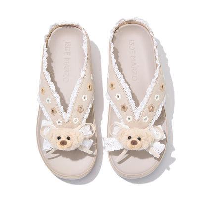 13DE MARZO Mini Bear Lace Trimmed Flip Flops Sand