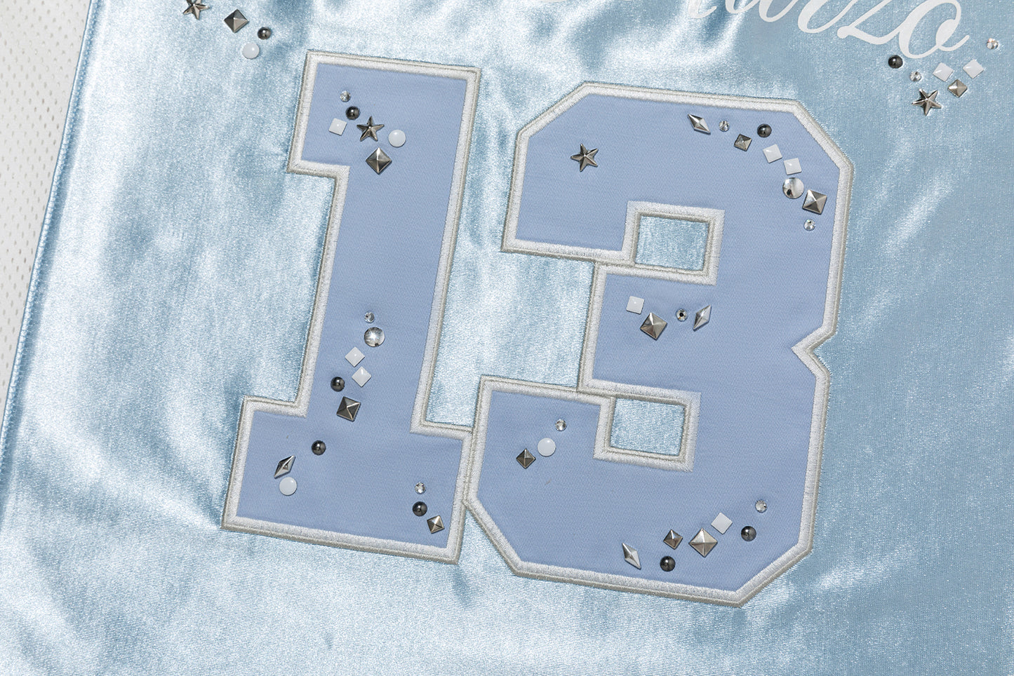 13DE MARZO Bear Cheerleader Satin Jersey T-shirt Blue - 13DE MARZO