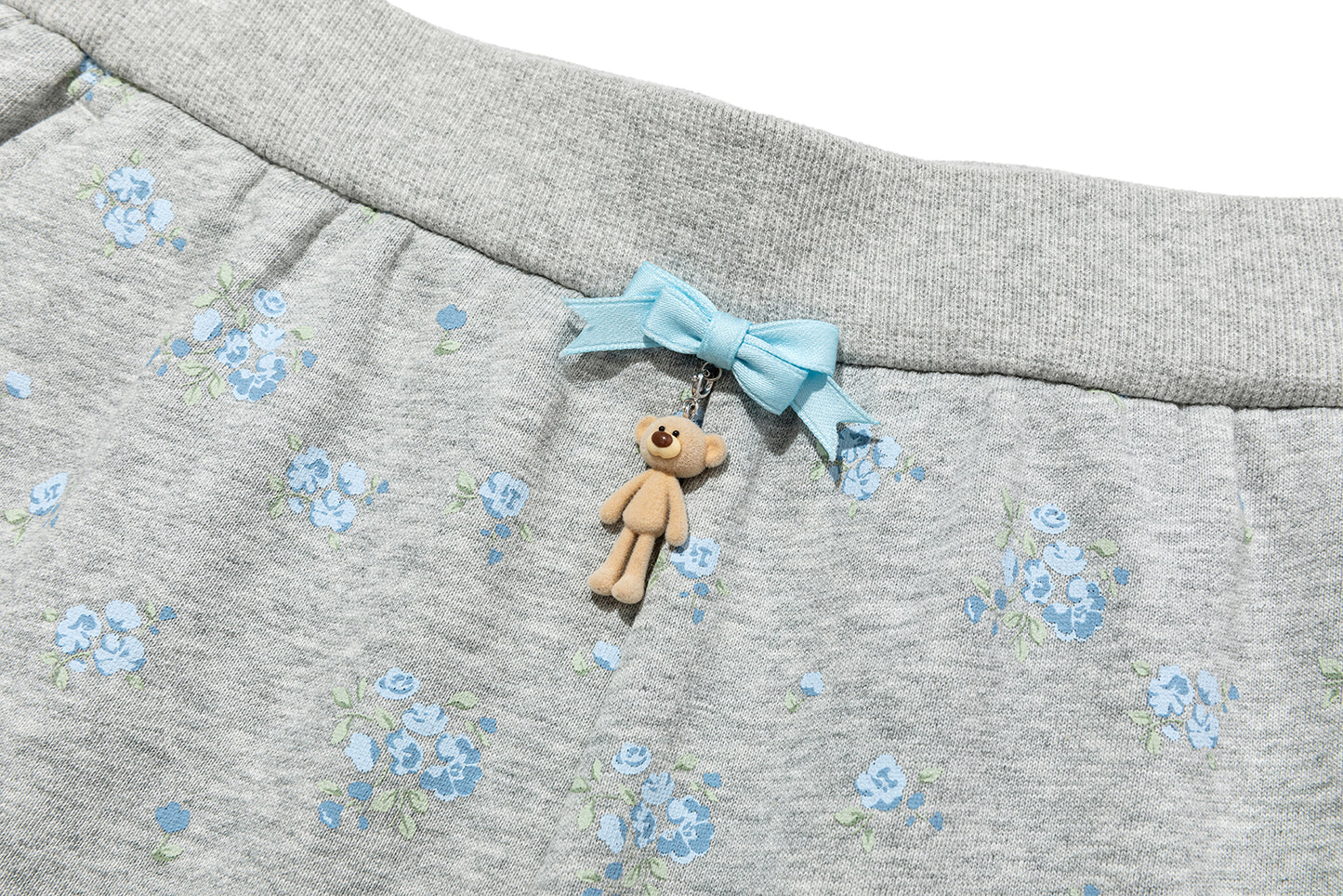 13DE MARZO Floral Print Sweatpants Shorts Grey