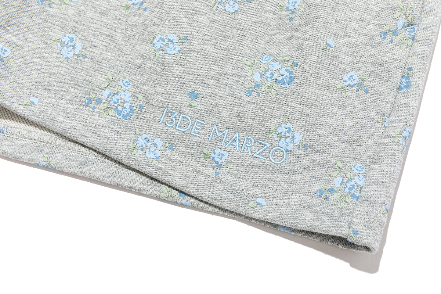 13DE MARZO Floral Print Sweatpants Shorts Grey