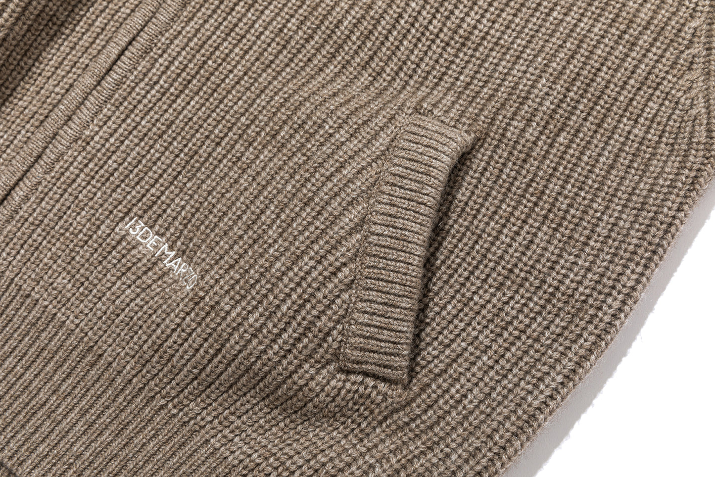 13DE MARZO Pom-pom Bear Fur Collar Knit Sweater Khaki