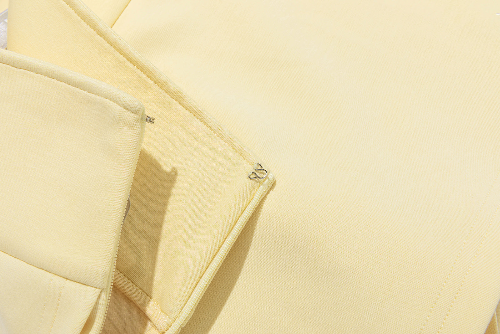 13DE MARZO Golf Split-Hem Sweat Skort Yellow - 13DE MARZO