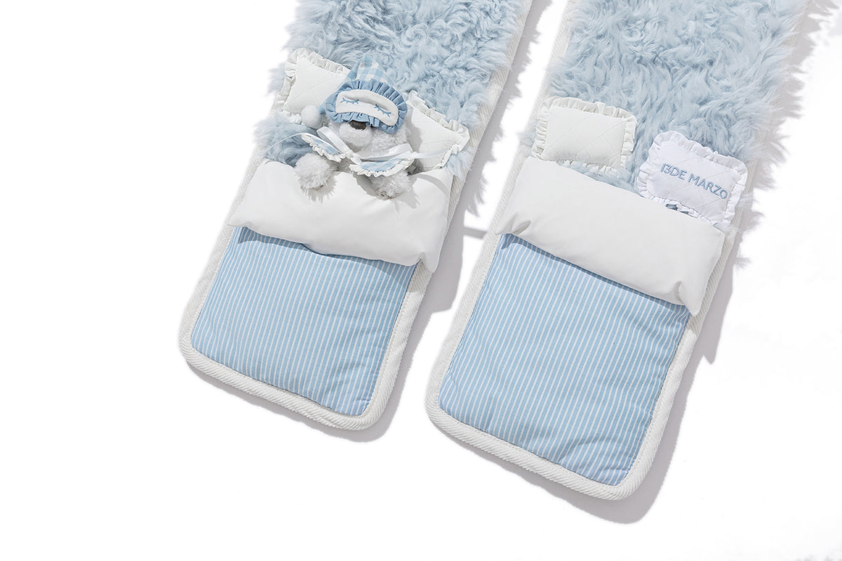 13DE MARZO Nighty Night Bear Hooded Scarf White