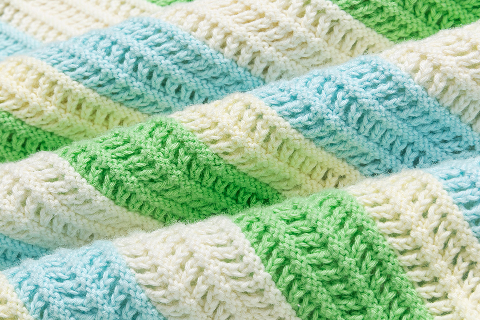 13DE MARZO Floral Bear Knit Shorts - 13DE MARZO