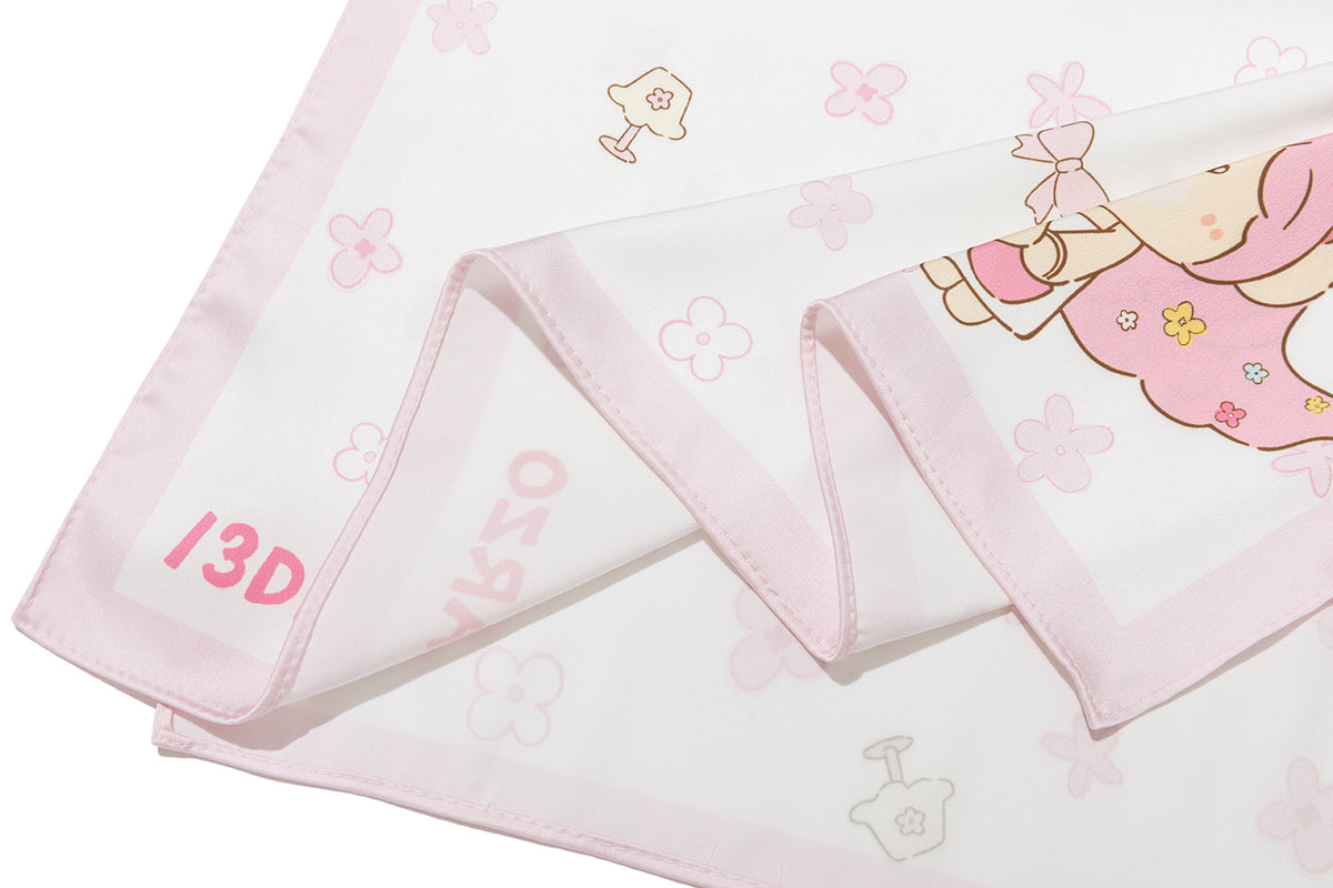 13DE MARZO Floral Room Bear Scarf