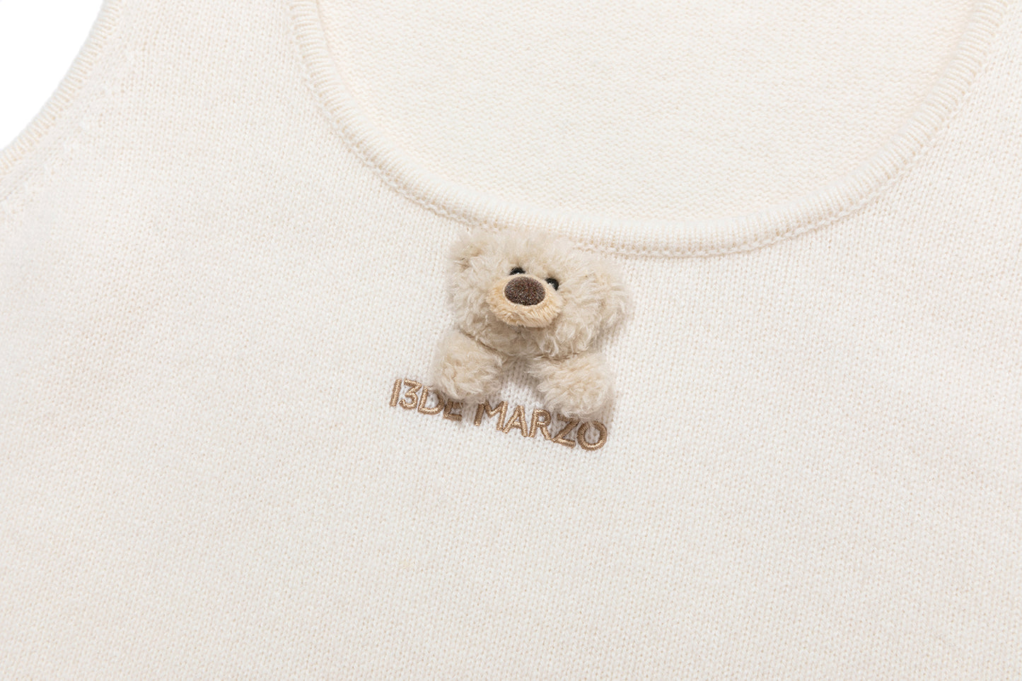 13DE MARZO Doozoo Knit Vest Beige