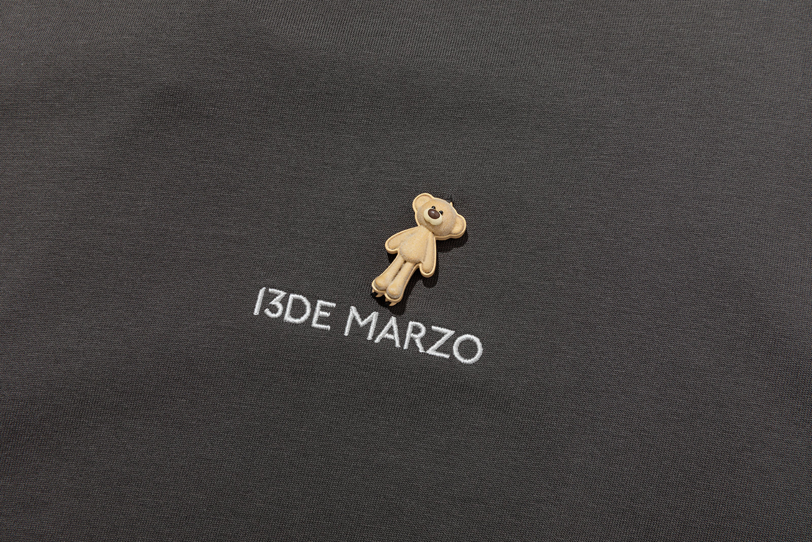13DE MARZO Mini Flocked Bear T-shirt Dark Grey - 13DE MARZO