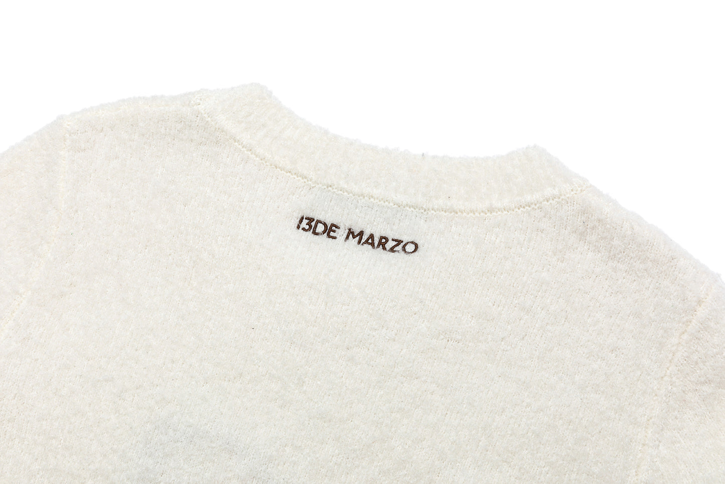 13DE MARZO Marzo Valley Appliqué Pullover