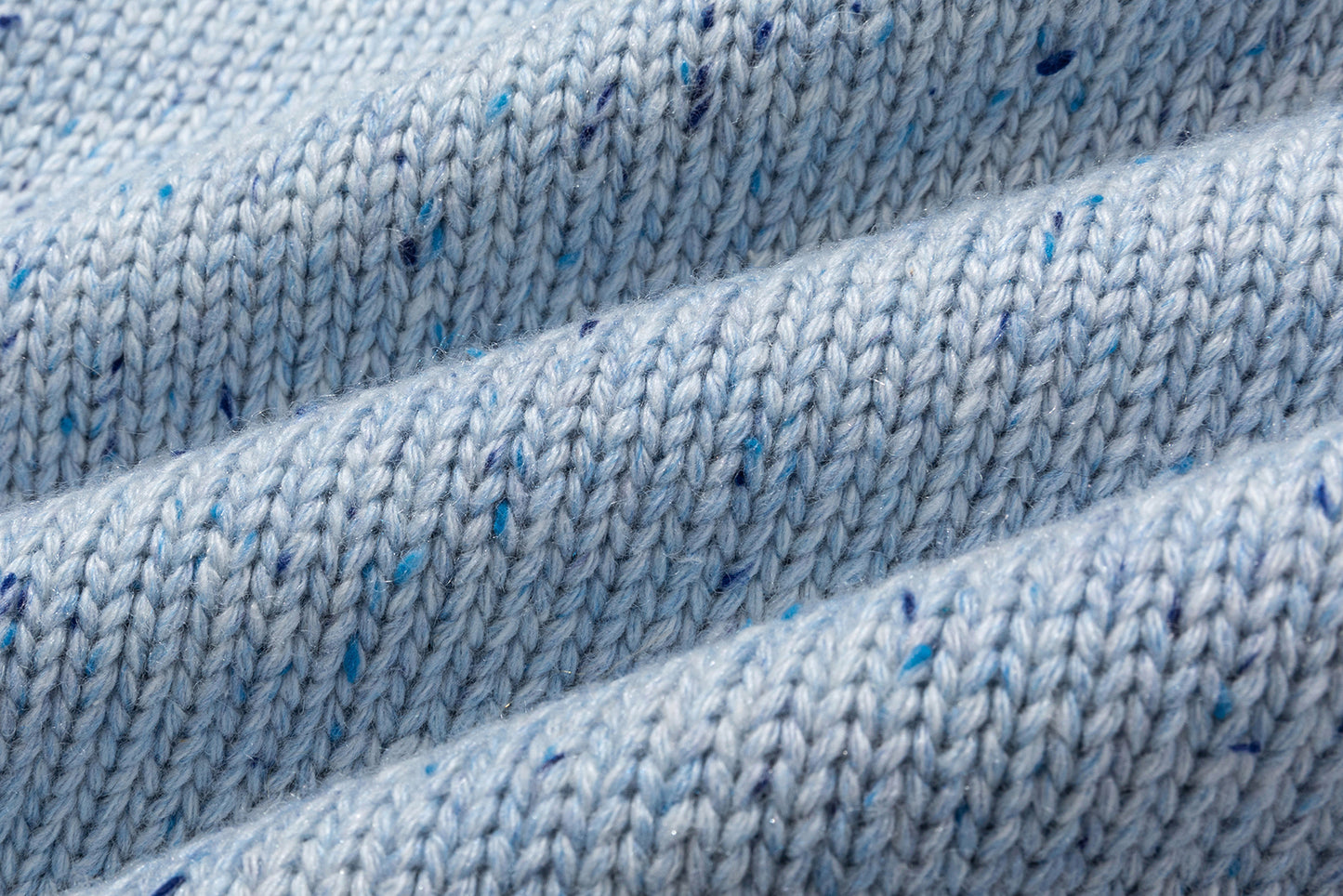 13DE MARZO Button Bear Slant Collar Sweater Blue