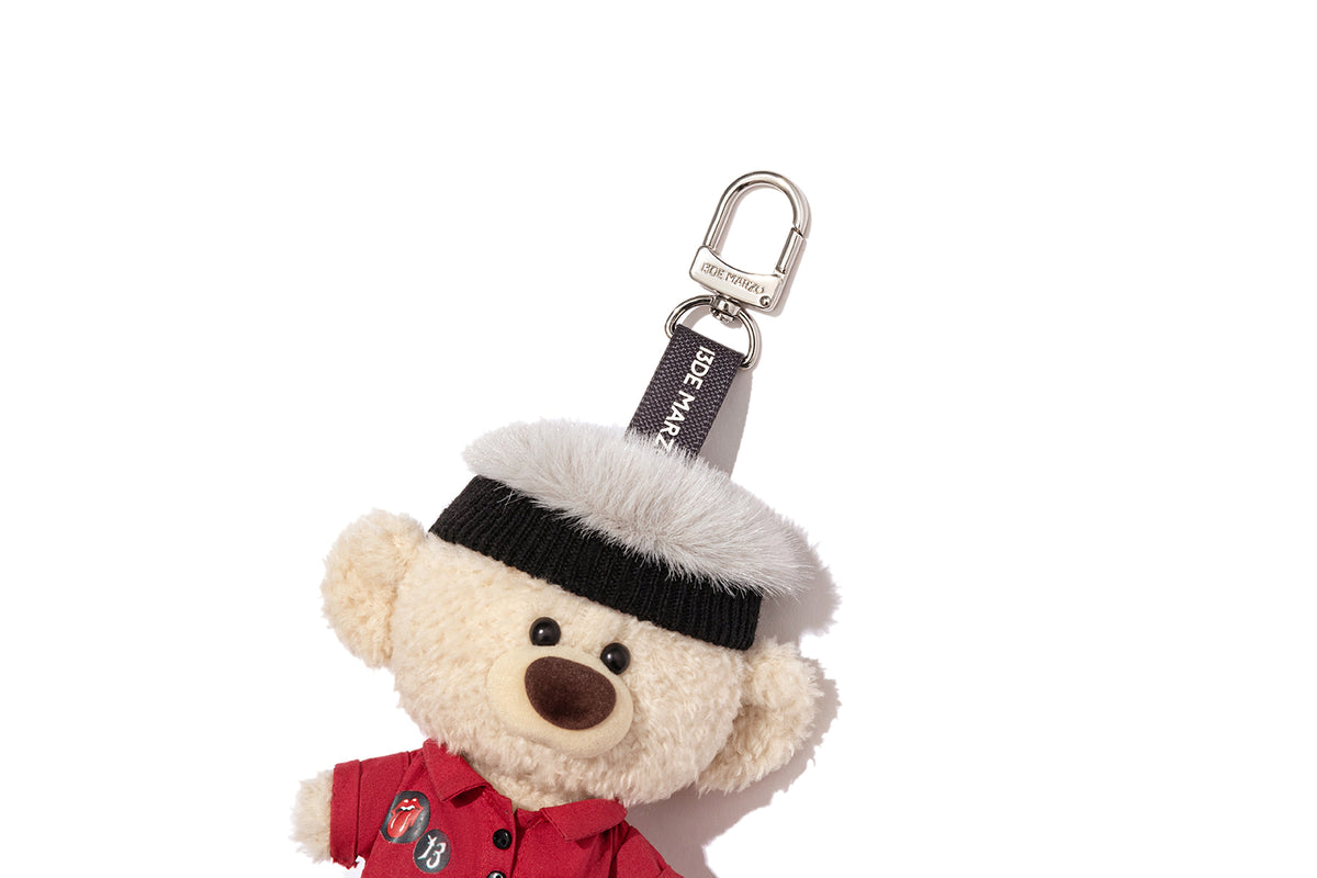 13DE MARZO Guitarist Bear