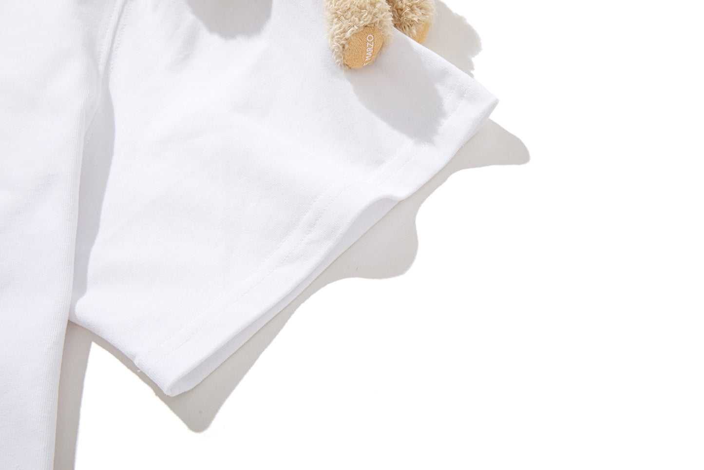 13DE MARZO Bear Macau Resort T-shirt White