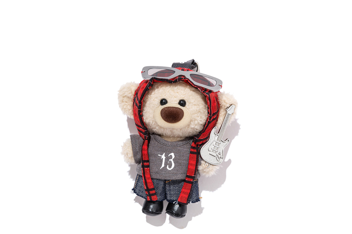 13DE MARZO  Bassplayer Bear