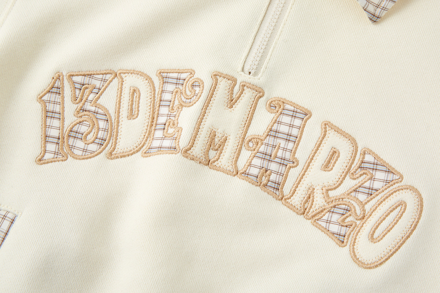 13DE MARZO BabyBear Plaid Sweatshirt Beige