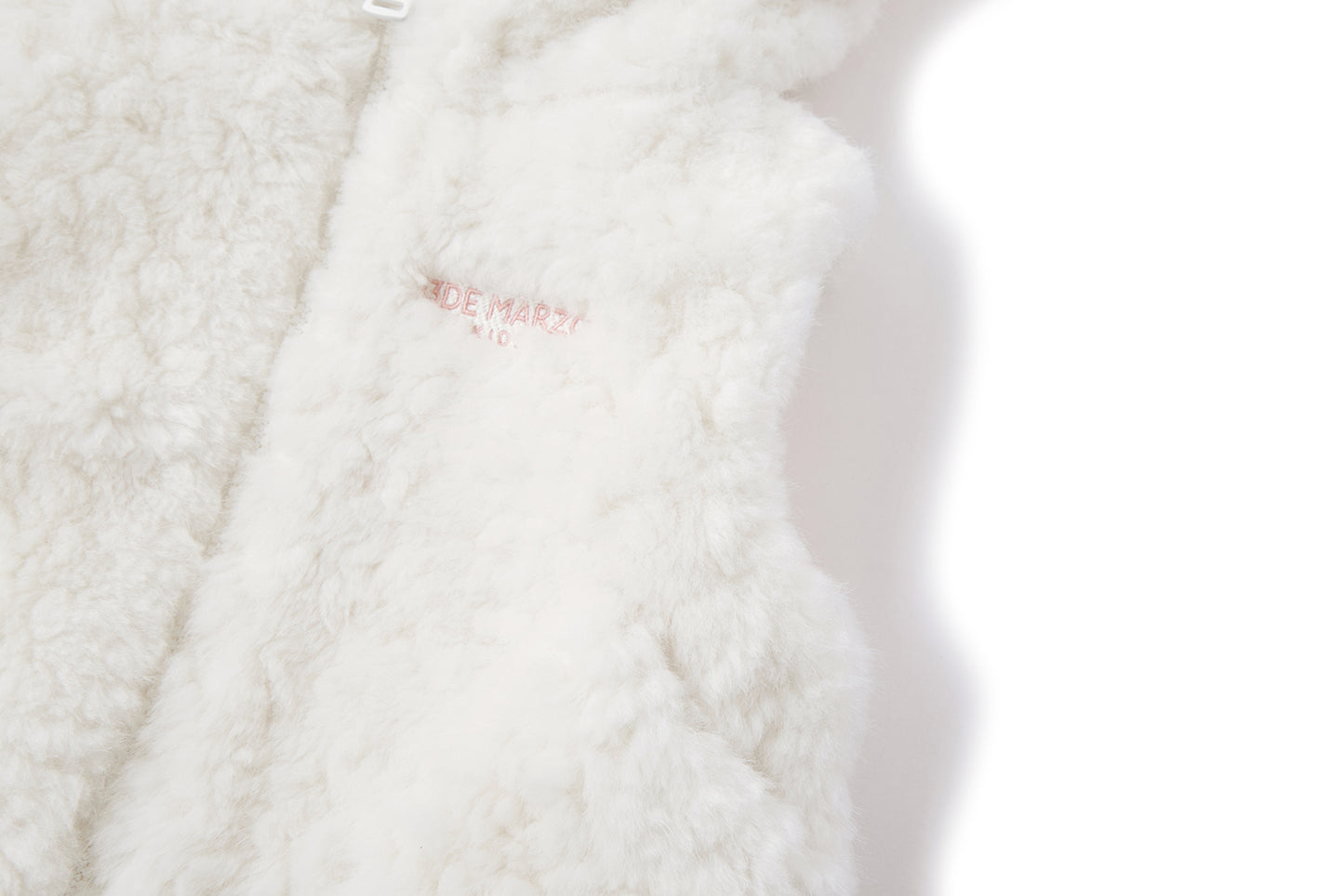 13DE MARZO BabyBear Shearling Plush Vest