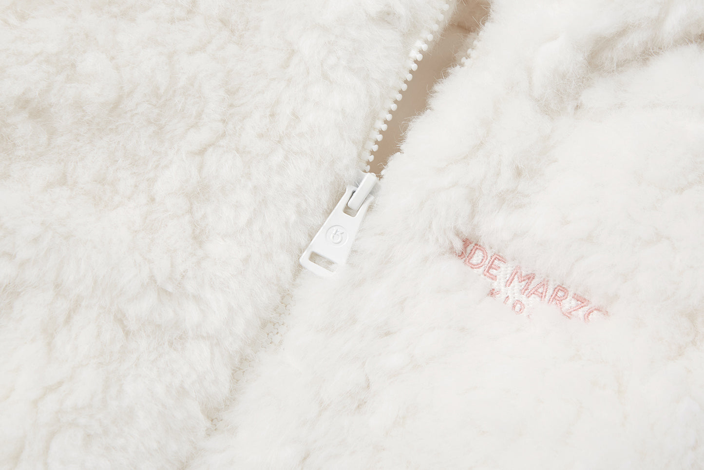 13DE MARZO BabyBear Shearling Plush Vest