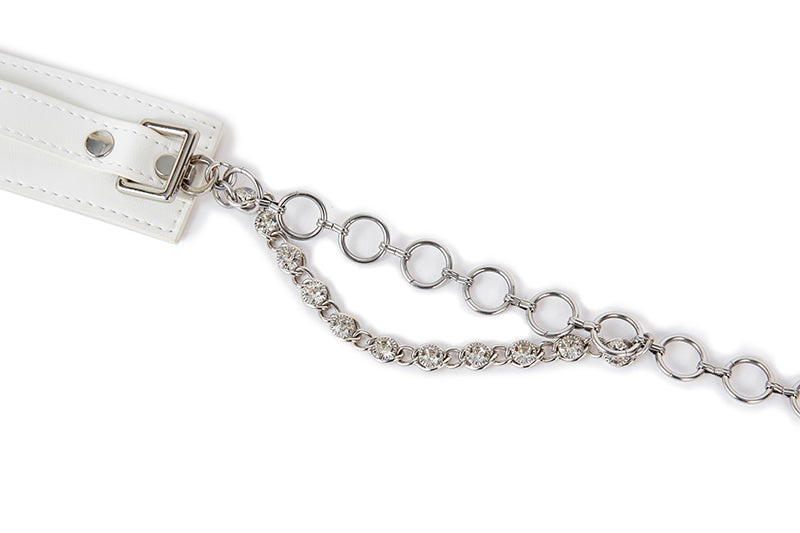 13DE MARZO Hook Buckle Belt Bag White