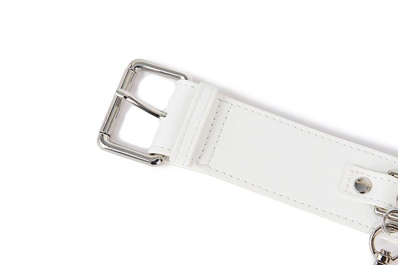 13DE MARZO Hook Buckle Belt Bag White
