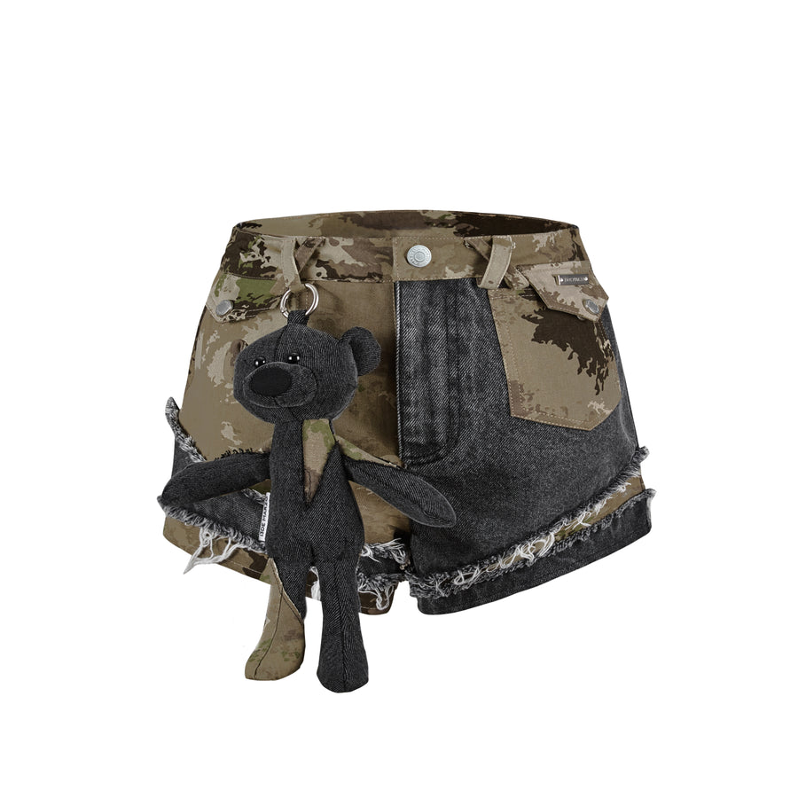 13DE MARZO Camo Patch Denim Shorts - 13DE MARZO