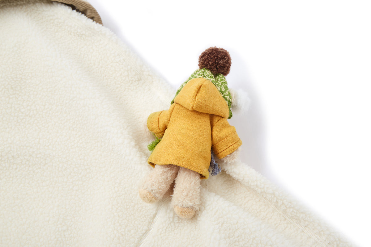 13DE MARZO Snow Bear Cross Tie Lapel Pullover Beige - 13DE MARZO