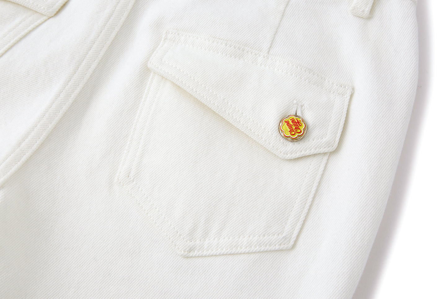 13DE MARZO Bear Slim-Fit Jeans White - 13DE MARZO