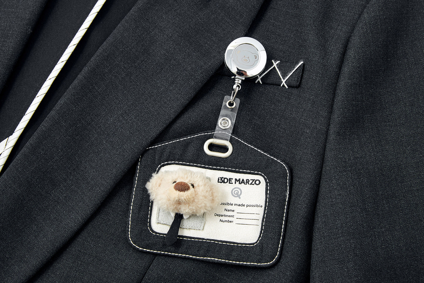 13DE MARZO Jump Wire & Badge Crop Blazer