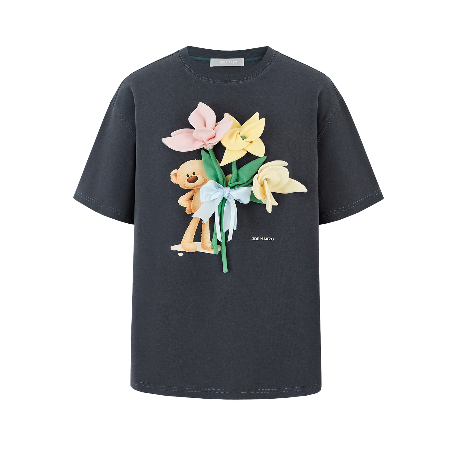 13DE MARZO Bear Offering Flowers 3D T-shirt Dark Grey - 13DE MARZO