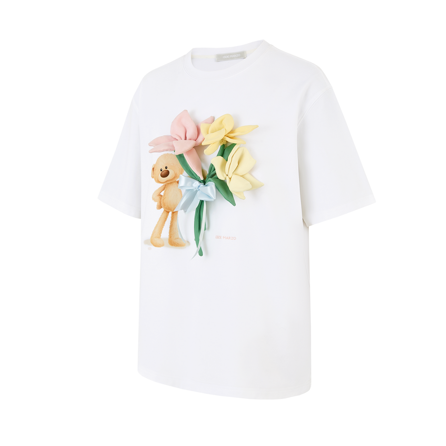 13DE MARZO Bear Offering Flowers 3D T-shirt White - 13DE MARZO