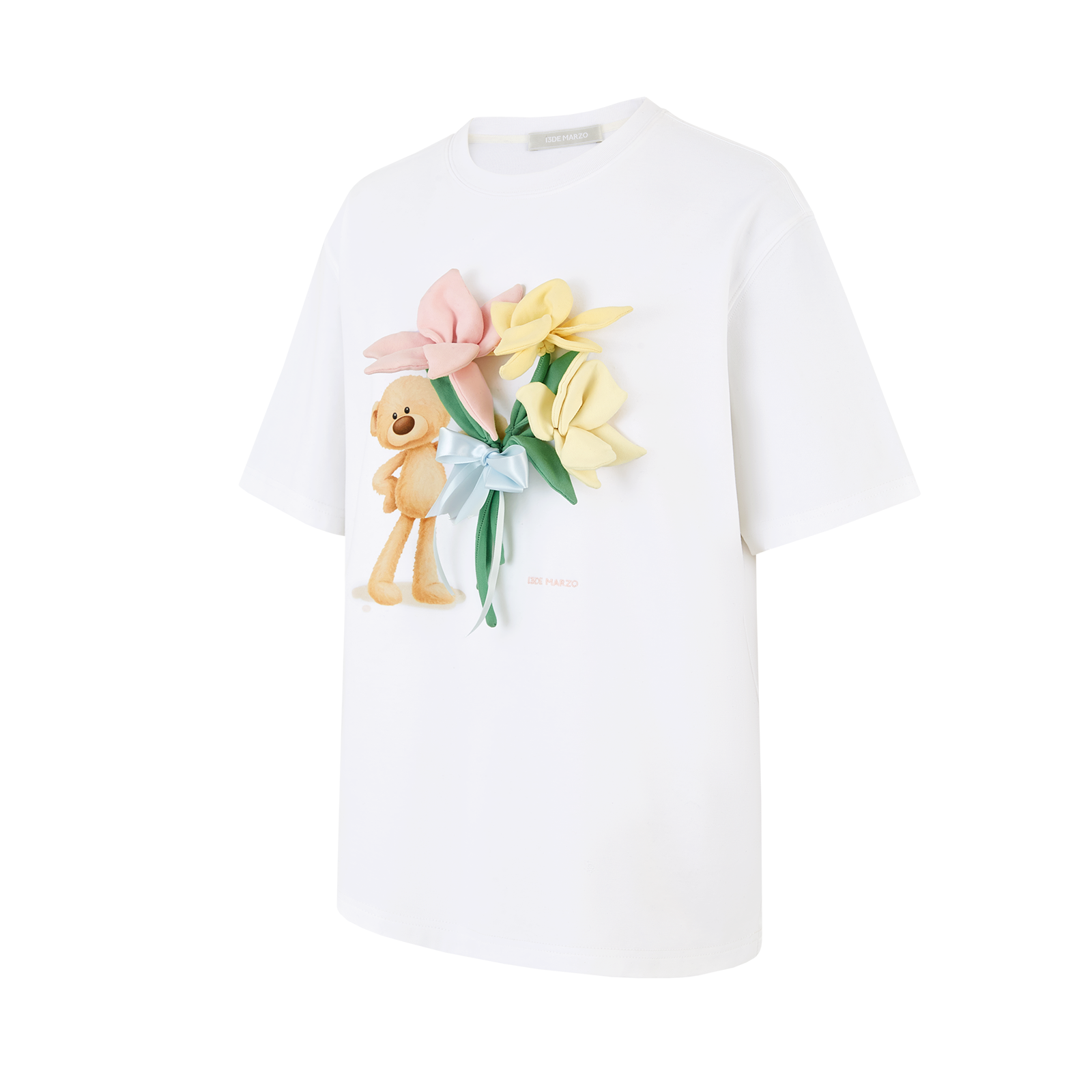 13DE MARZO Bear Offering Flowers 3D T-shirt White - 13DE MARZO