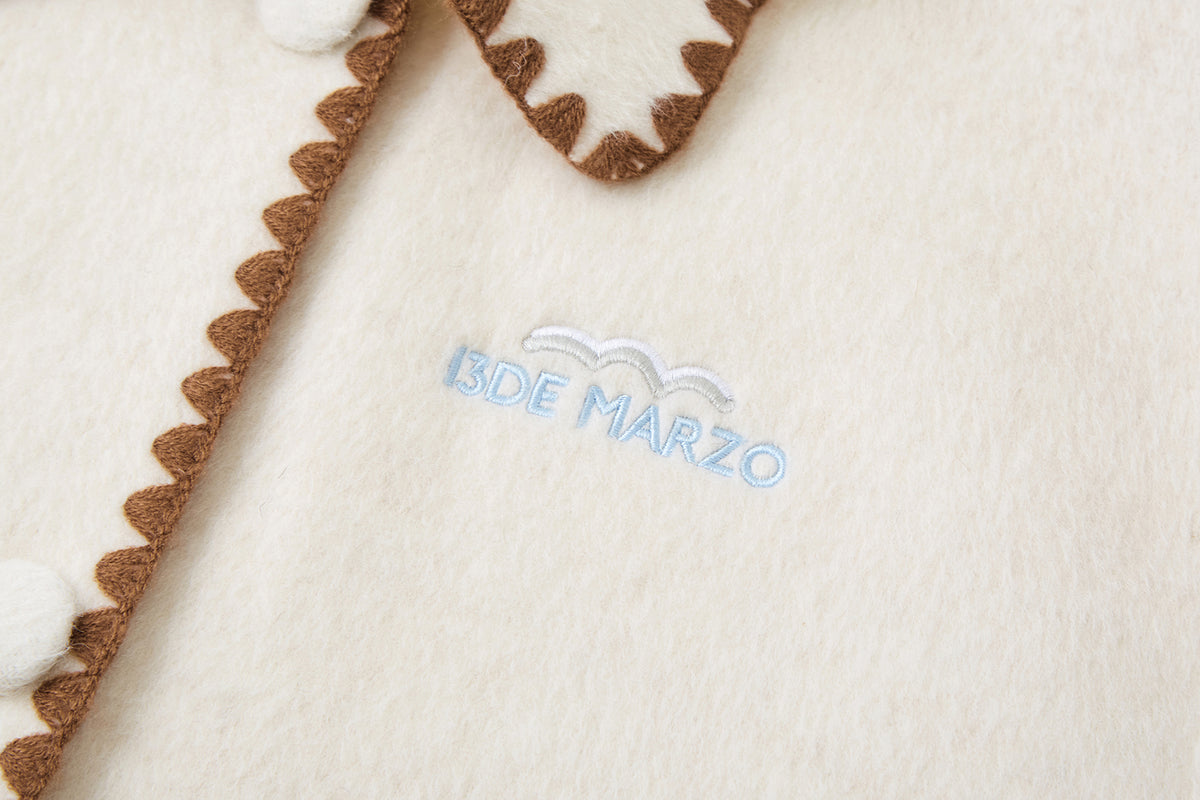 13DE MARZO Snow Bear Mid Length Scarf Coat White