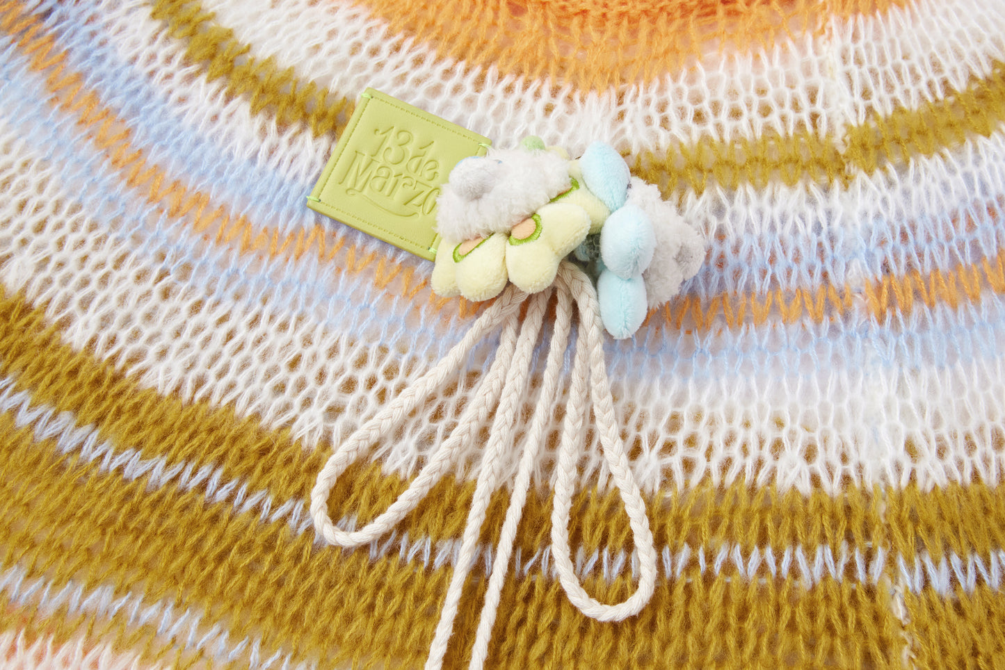 13DE MARZO Hollow Lines Sweater