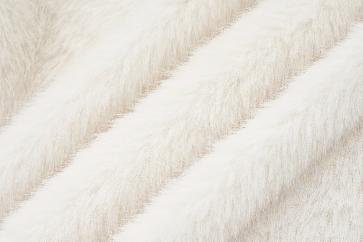 13DE MARZO Luminous Bear Furry Coat White - 13DE MARZO