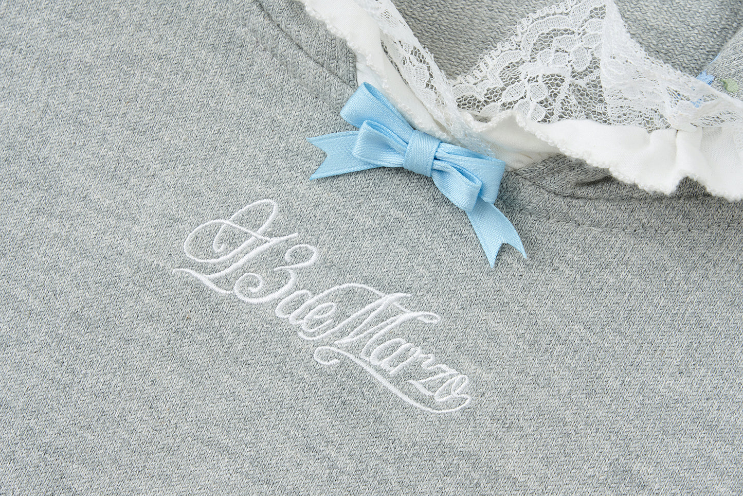 13DE MARZO Lace-Brim Pullover Hoodie Grey