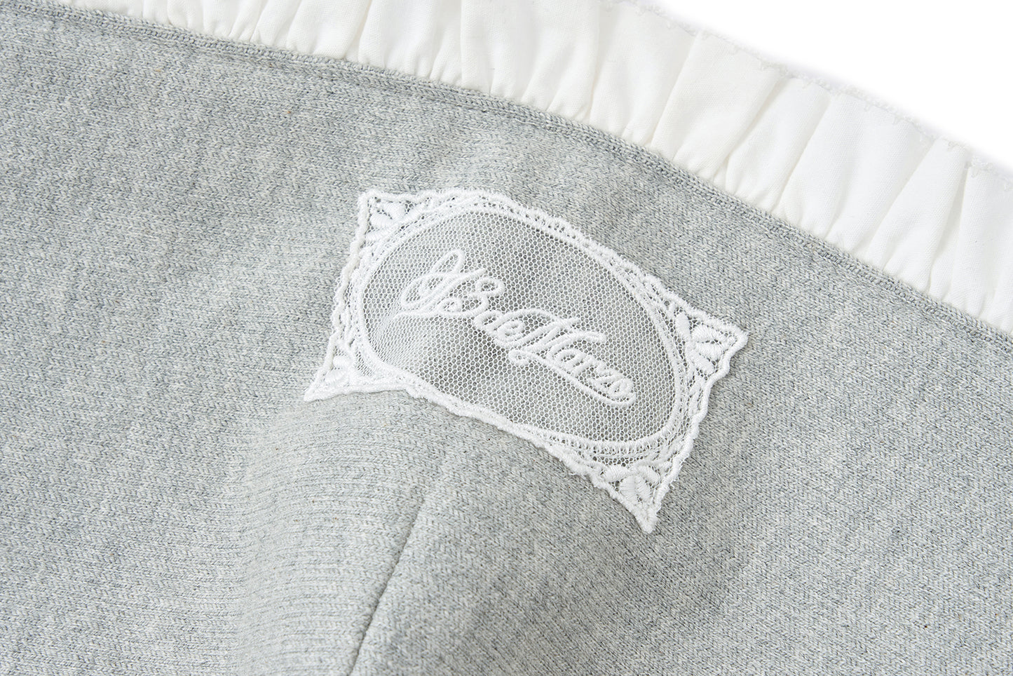 13DE MARZO Lace-Brim Pullover Hoodie Grey