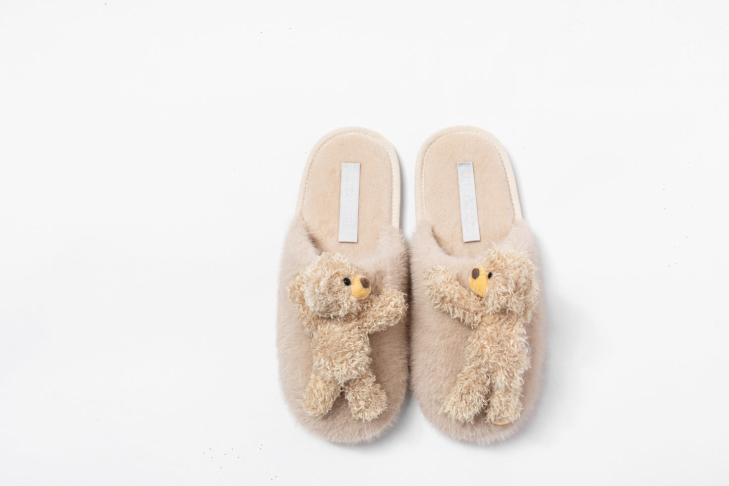 13DE MARZO Bear House Slippers