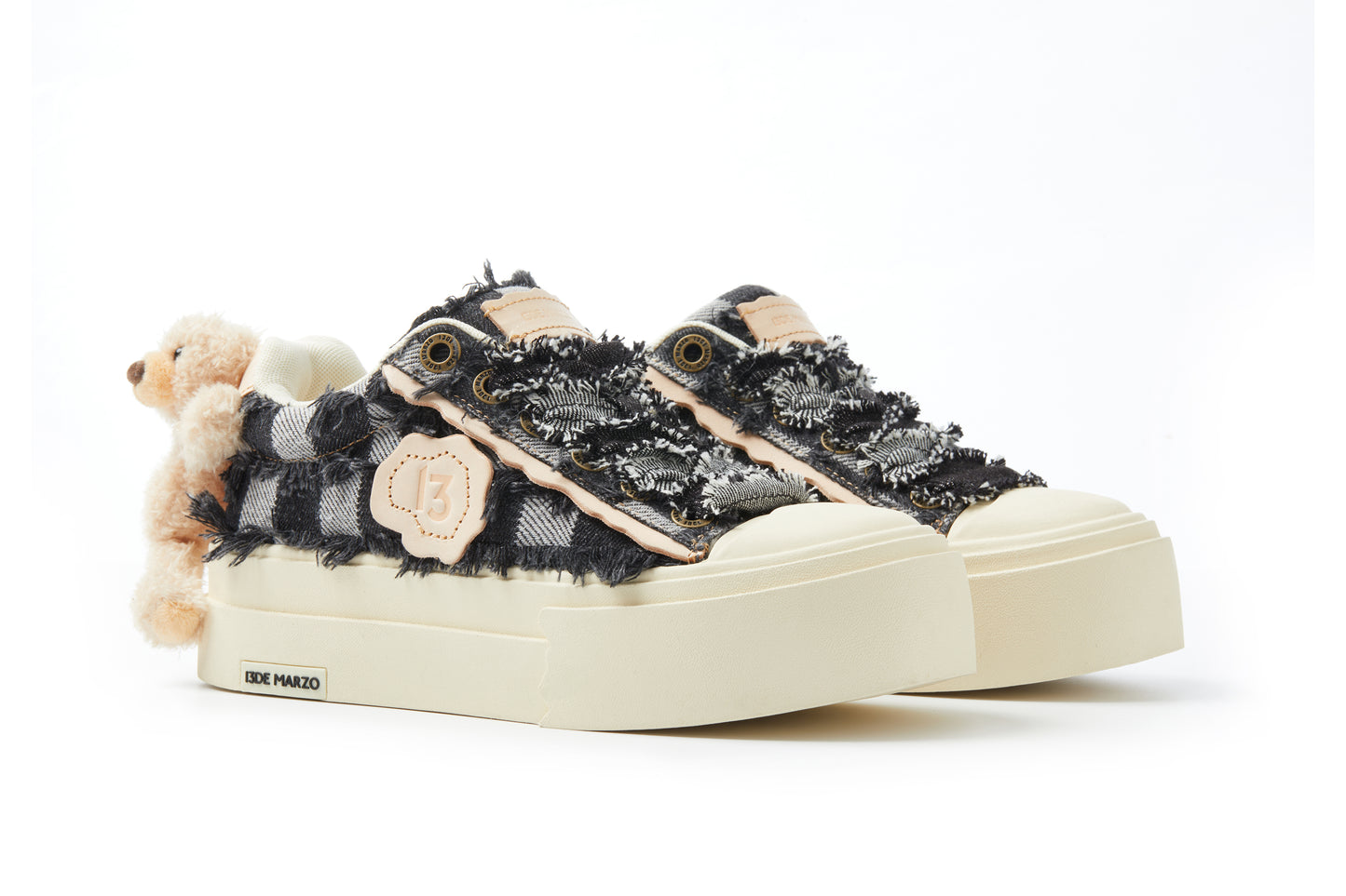 13DE MARZO Bear Denim Badge Sneakers